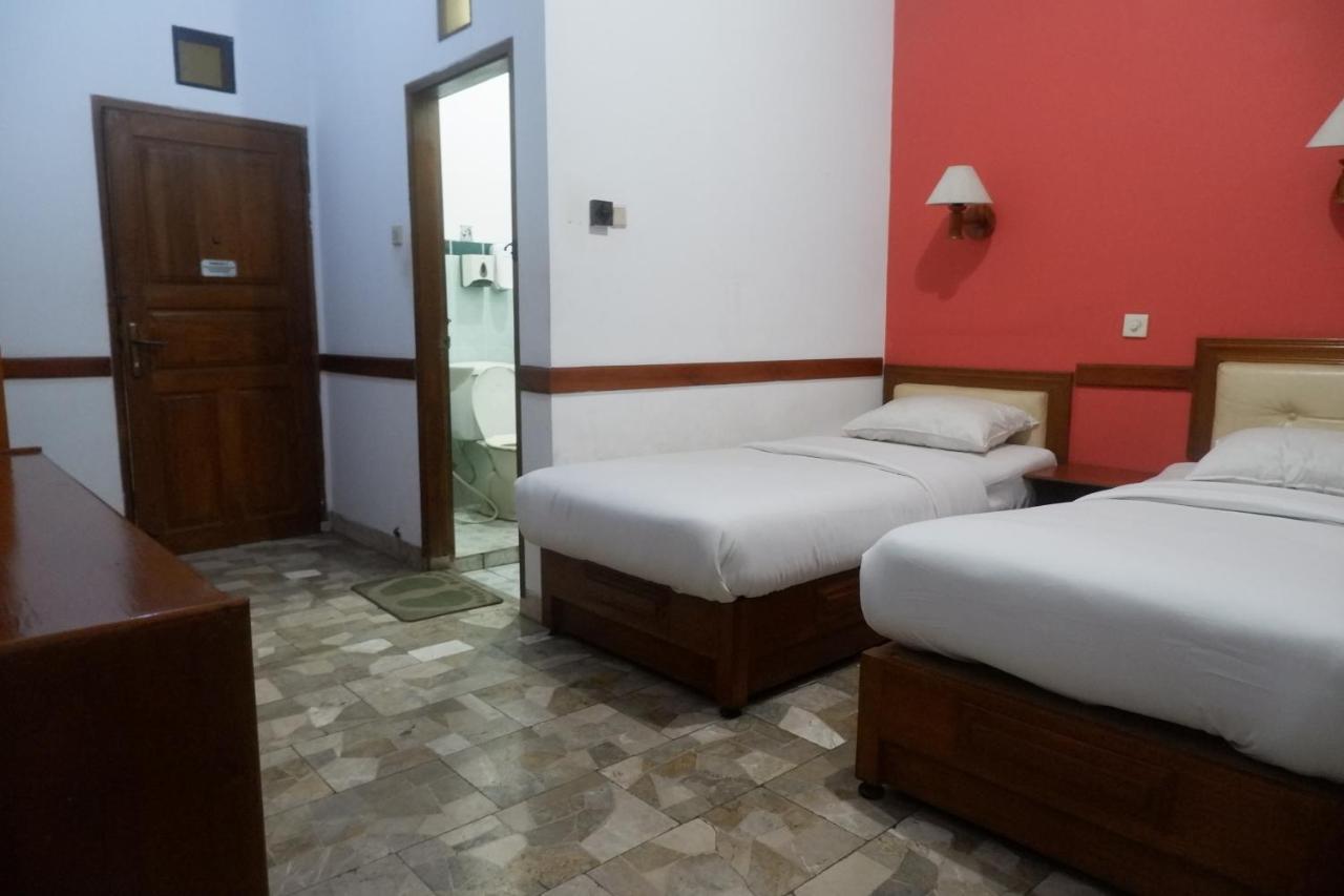 New Bali Indah Hotel Bandung Esterno foto